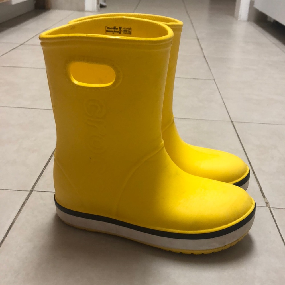 Crocs rain boot